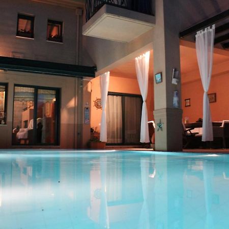 4-Seasons Pool Villa Near Meteora Tríkala Exteriör bild
