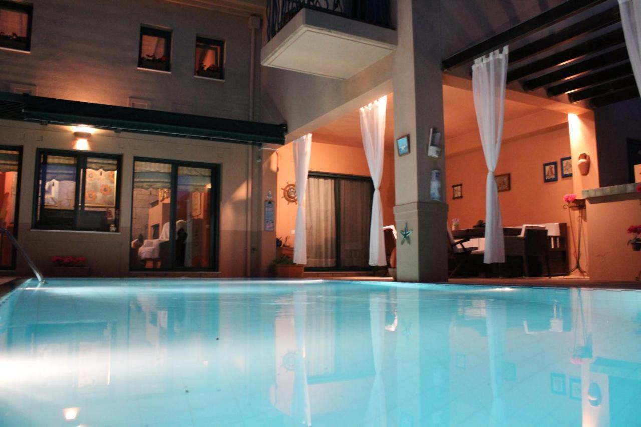 4-Seasons Pool Villa Near Meteora Tríkala Exteriör bild