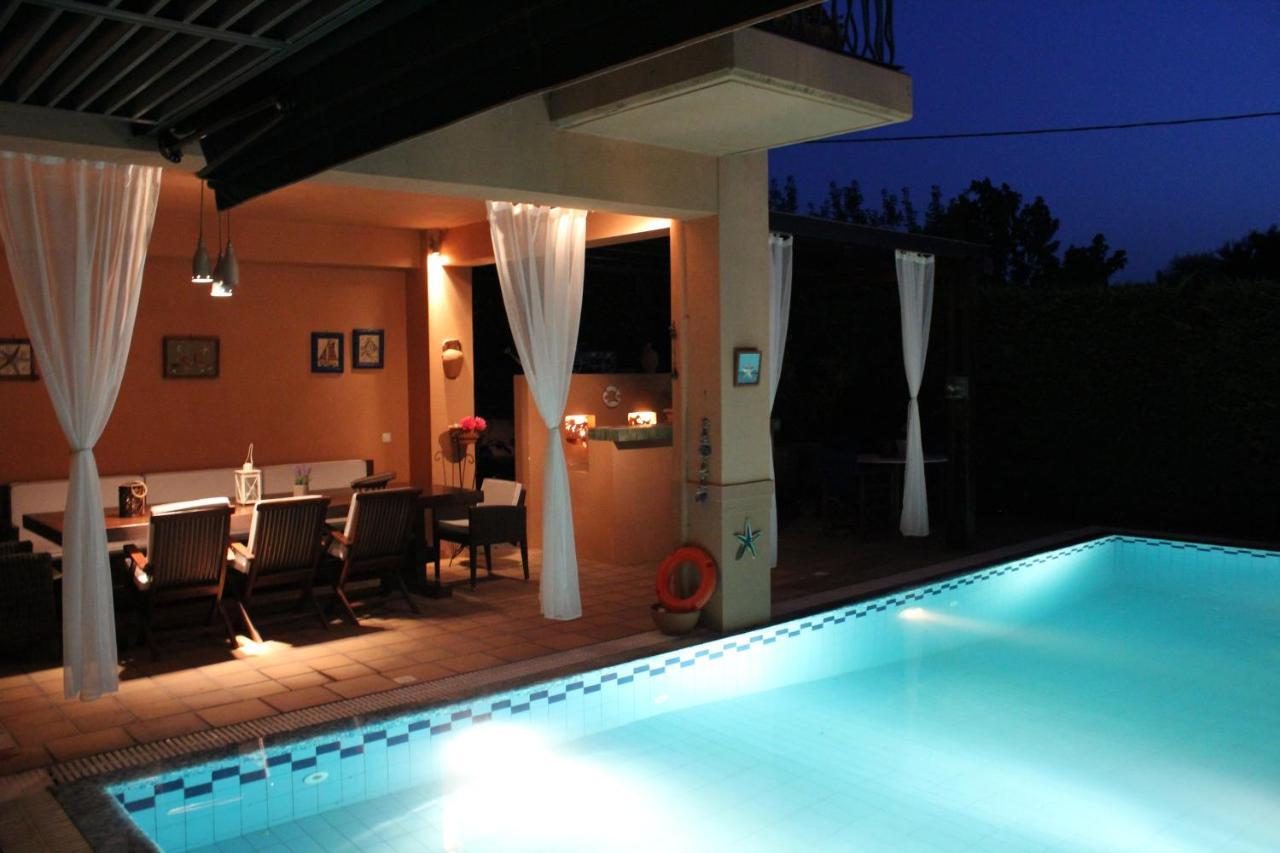 4-Seasons Pool Villa Near Meteora Tríkala Exteriör bild